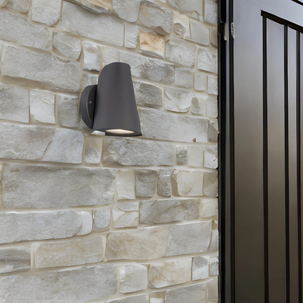 minimalist LED wall lamp